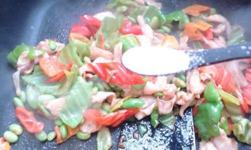 Mastering the Art of Stir-Fried Black Carp Slices:A Delicious and Simple Recipe for Home Cooks