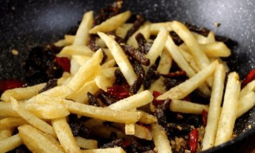 How to Make Delicious Beef and Potato Strips:A Culinary Guide