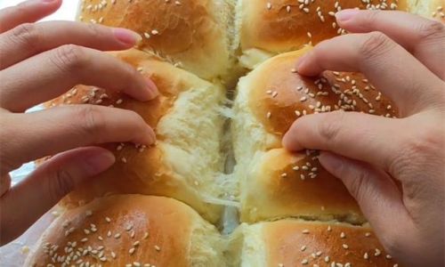Mastering the Art of Crafting Fluffy and Delicious Bread
