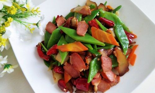 How to Make Honey-Roasted Edamame with Preserved Pork