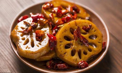 Mastering the Art of Making Delicious Braised Lotus Root
