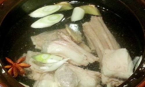 A Culinary Delight:Crafting the Perfect Mutton and Carrot Soup