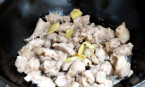 How to Make Braised Lamb with Carrots:A Culinary Delight