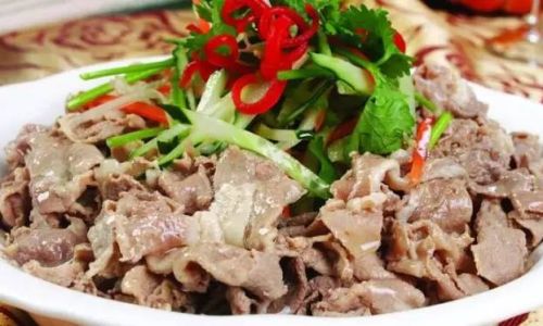Mastering the Culinary Art:How to Cook Lamb and Chinese Toon Deliciously