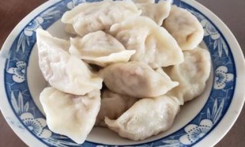 How to Make Delicious Mutton and Scallion Dumplings