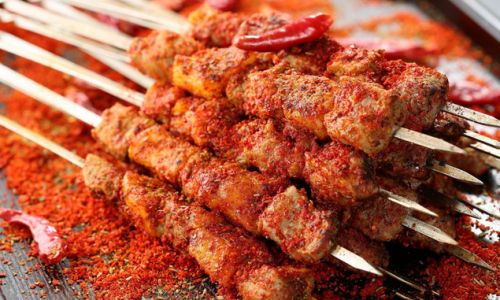 Mastering the Art of Grilling Delicious Lamb Kebabs