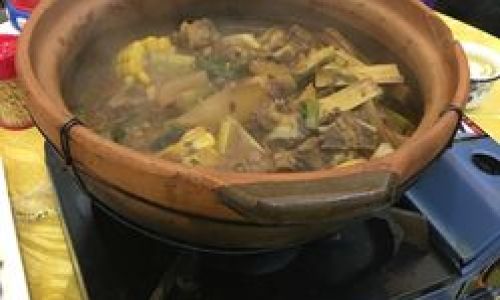 The Art of Crafting the Perfect Sauce for Goat Meat Stew