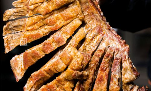 The Art of Roasting Sheepskin:A Culinary Journey