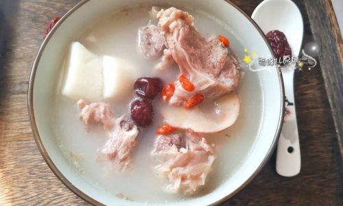 Mastering the Art of Crafting a Delicious Lamb Chop and Chinese Yam Soup
