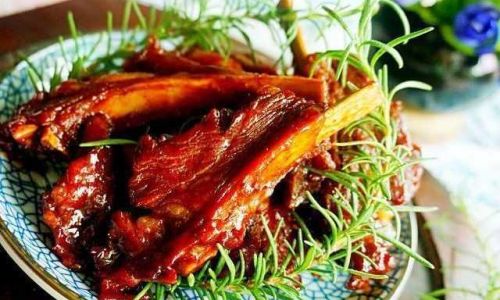 Mastering the Art of Removing the Gamey Flavor from Lamb Chops