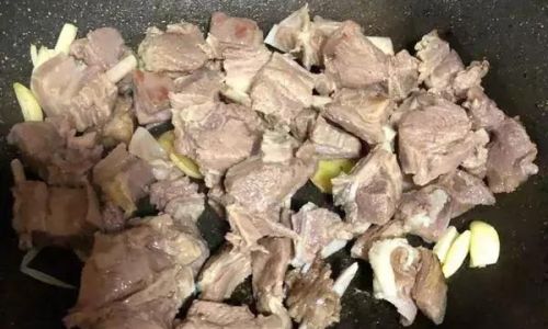 Can Lamb Chops Be Stewed in a Pressure Cooker?An In-Depth Guide