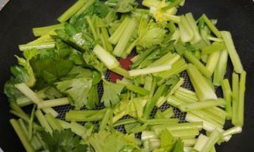 Mastering the Art of Stir-Fried Celery:A Comprehensive Guide to Delicious and Healthy Recipes