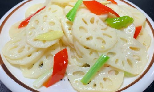 Mastering the Art of Stir-Fried Lotus Root Slices:A Homely Delight
