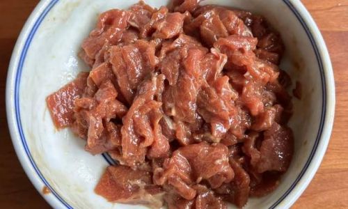 Is Stir-Fried Beef Fully Cooked When It Changes Color?Debunking Myths and Mastering Doneness