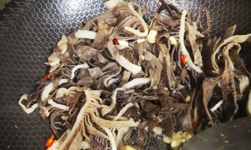 Mastering the Art of Stir-Fried Beef Tripe:A Step-by-Step Guide to Authentic Chinese Flavors