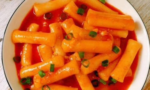 Mastering the Art of Stir-Fried Rice Cakes:A Delicious and Simple Guide
