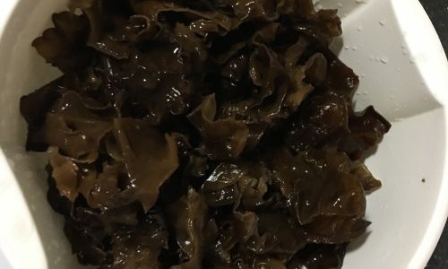 Mastering the Art of Stir-Fried Wood Ear Mushrooms:A Comprehensive Guide to Culinary Excellence
