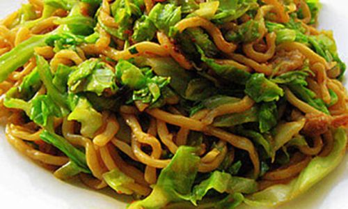 Mastering the Art of Homemade Chow Mein:A Step-by-Step Guide to Perfect Stir-Fried Noodles
