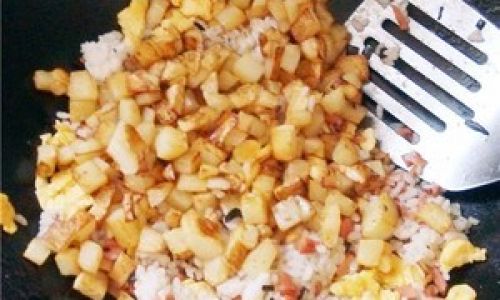 The Art of Crafting Perfect Fried Rice:A Step-by-Step Guide