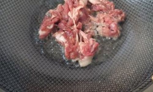 Mastering the Art of Stir-Fried Donkey Meat:A Comprehensive Guide to Culinary Excellence