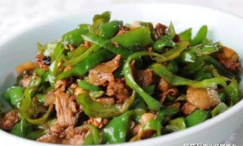 Mastering the Art of Stir-Fried Chili Peppers:A Deliciously Simple Guide