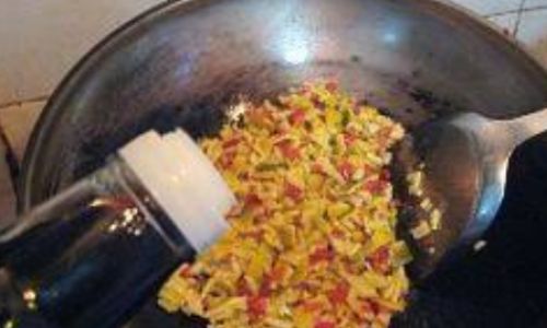 A Comprehensive Guide to Preparing Stir-Fried Orange Peel:Traditional Techniques and Modern Twists