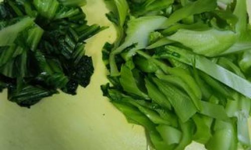 Mastering the Art of Stir-Fried Mustard Greens:A Comprehensive Guide to Flavor and Technique