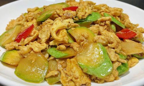 Homestyle Stir-Fried Zucchini:A Simple and Delicious Chinese Recipe