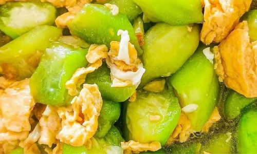 Homestyle Stir-Fried Zucchini:A Simple and Delicious Chinese Recipe