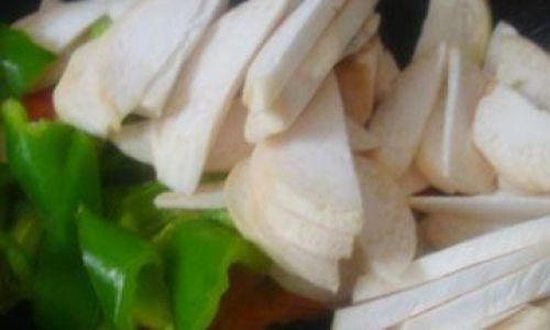 Stir-Frying Oyster Mushrooms:The Blanching Debate Unveiled