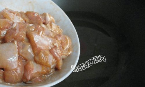 Mastering the Art of Stir-Fried Chicken Cubes:A Delicious and Simple Recipe for Every Kitchen