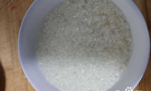 How to Make Homemade Snack-Worthy Fried Rice Crackers