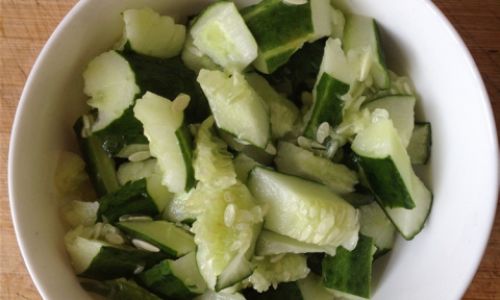 How to Make Refreshing Cucumber Salad
