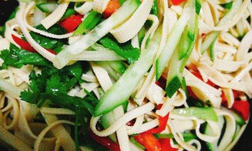 How to Make a Delicious Cold Tofu Skin Salad