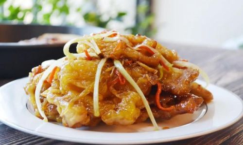 How to Make Traditional Guo Bao Rou Pork Slices in Sweet and Sour Sauce)