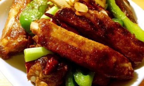 How to Make Spicy Sichuan-Style Pork Ribs Lazi Pork Ribs)