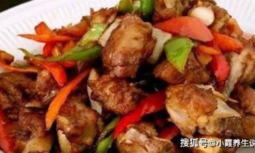 How to Make Spicy Sichuan-Style Pork Ribs Lazi Pork Ribs)