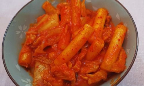 Mastering the Art of Making Spicy Kimchi Fried Rice Cakes