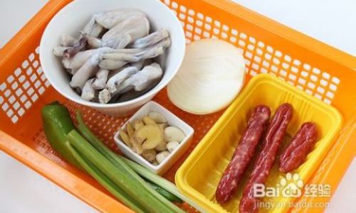 How to Make a Savory Lap Cheong Frog Stew