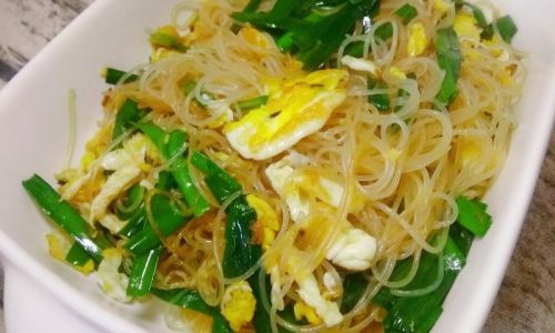 Mastering the Art of Making Chives and Vermicelli Stir-Fry