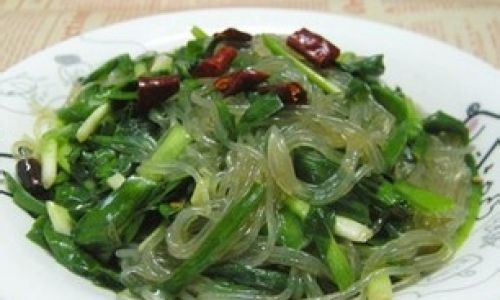 Mastering the Art of Making Chives and Vermicelli Stir-Fry