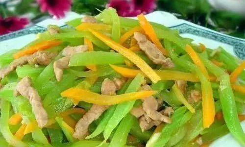A Homestyle Recipe for Stir-Fried Sheep Tripe with Three Shreds