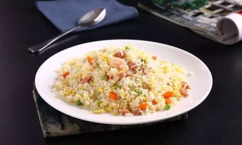 The Authentic Ingredients of Yangzhou Fried Rice:A Culinary Journey