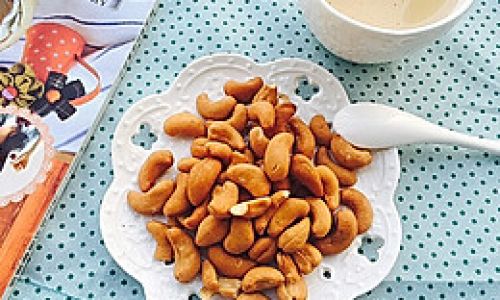 How to Make Salt-Baked Cashews:A Step-by-Step Guide