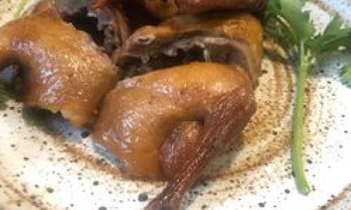 How to Make Salt-Baked Squab:A Culinary Delight