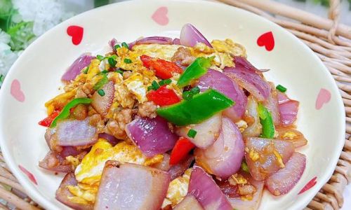 Mastering the Art of Simple Scrambled Eggs:A Step-by-Step Guide to Perfect Fluffiness Every Time