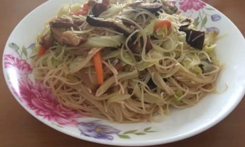 Mastering the Art of Stir-Fried Rice Noodles:A Step-by-Step Guide to Authentic Flavors