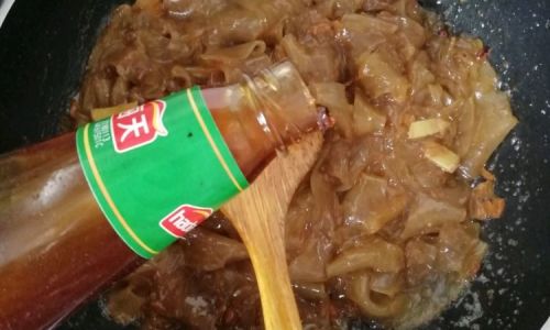Mastering the Art of Stir-Frying Glass Noodles:A Step-by-Step Guide to Perfecting 炒粉皮