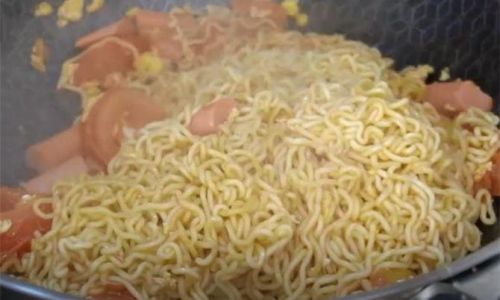 Mastering the Art of Stir-Fried Instant Noodles:A Guide to Elevating Your Quick Meal Game