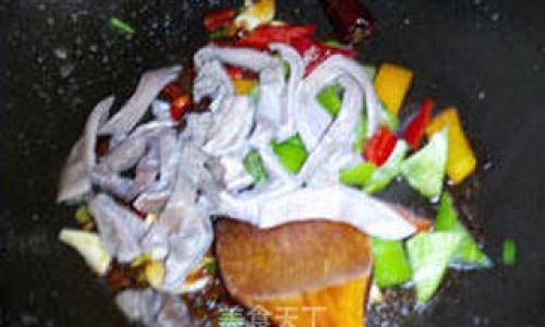 Mastering the Art of Stir-Fried Pork Tripe:A Comprehensive Guide to Crafting the Perfect 炒肚片